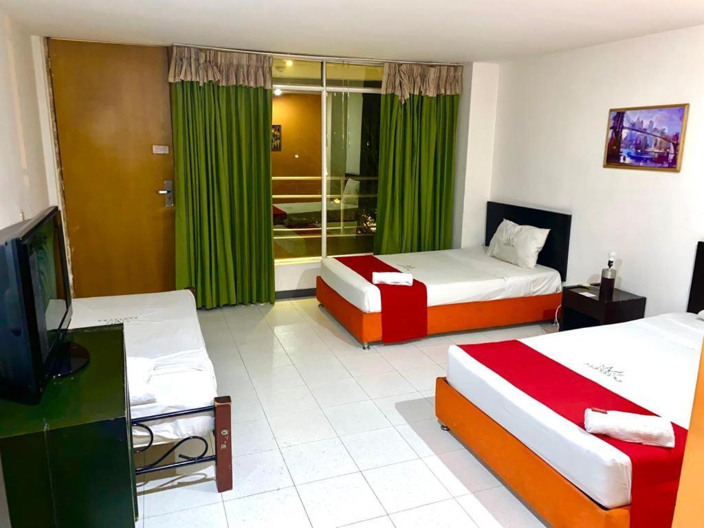 Hotel Santelmo Калі Екстер'єр фото